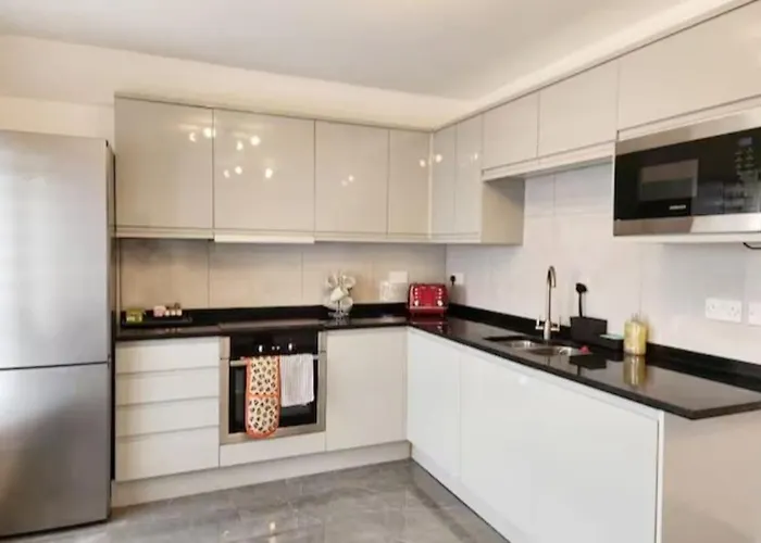 Appartement à 2 Chambres à Coucher